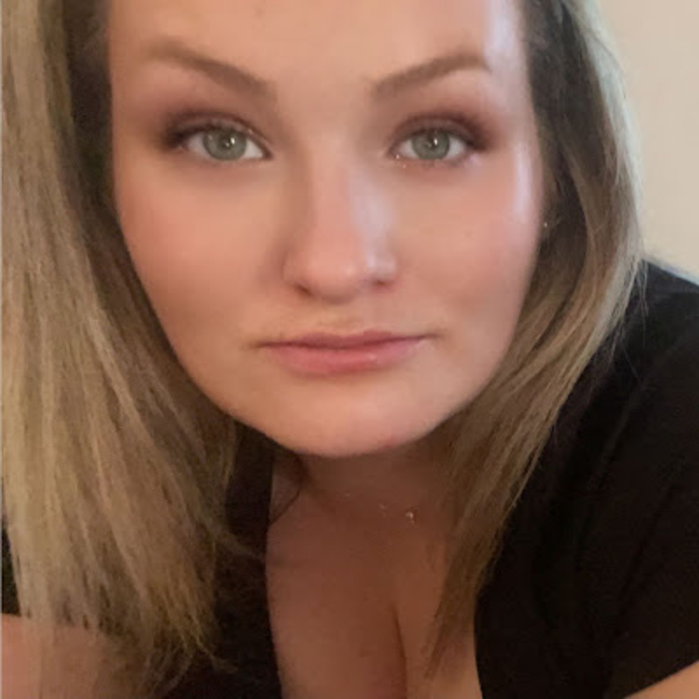 Meet your Posher, Brittney